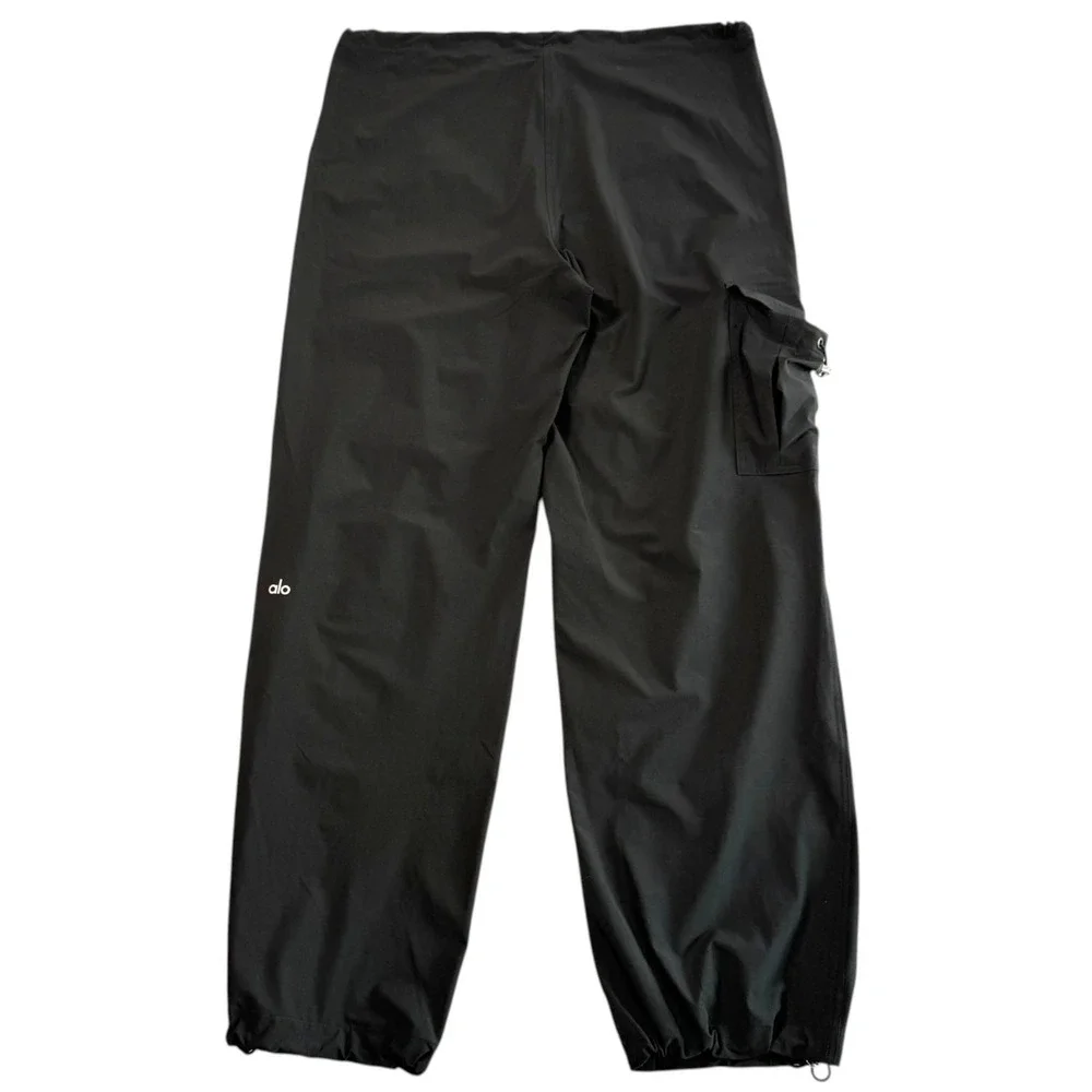 Alo Womens Low Rise Megastar Cargo Pants Size M Black Parachute Utility Tech Y2K